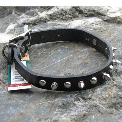 Spiked Dog Collar Black 14 x 5/8 inch Click for larger image
